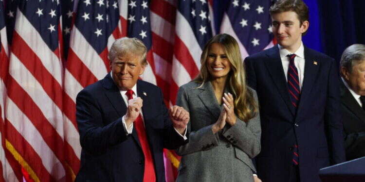 נשיא ארה השפה שלו נתפסת כ"חמה" ואותנטית. נשיא ארה"ב הנבחר דונלד טראמפ בהיוודע תוצאות הבחירות צילום: אי. אף. פי