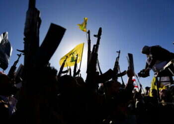 דגלי חיזבאללה. צילום: AFP