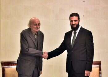 אל ג'ולאני למנהיגים לבנוניים: "סוריה לא תתערב בנעשה בלבנון"