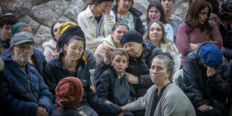"גיבור בכל תחומי החיים": עמית לוי הובא למנוחות