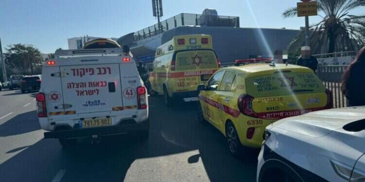 הרוג מפגיעת הרכבת בחולון. צילום: מד טרגדיה בחולון: גבר כבן 40 נהרג מפגיעת רכבת