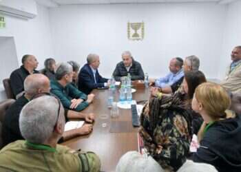 "שחמאס לא ימשיך לאמלל אותנו": משפחות החטופים דורשות עסקה אחת לשחרור כולם