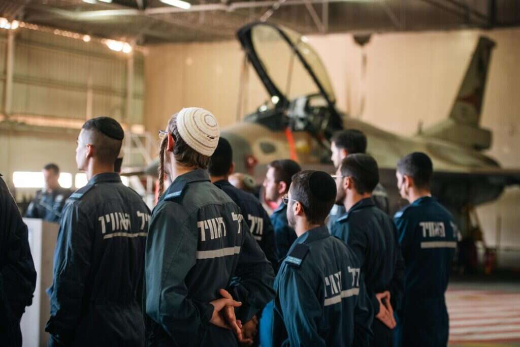 טקס סיום קורס טכנאי דרג א' לחיילים מהמגזר הדתי-חרדי. צילום: דובר צה"ל
