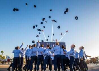 מפקד בית הספר לטיסה: "לצוערים מהפריפריה יש חוסן גבוה יותר"