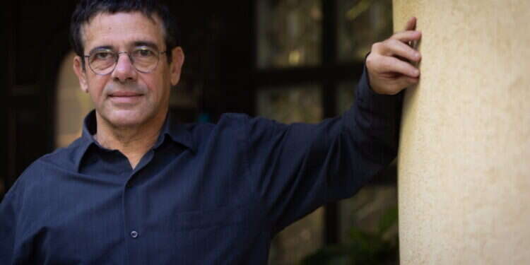 הכלכלן מיכאל שראל
צילום אריק סולטן
20.11.2024 תקציב המדינה נפרץ בפעם השלישית, וכולנו נרגיש זאת בכיס בקרוב