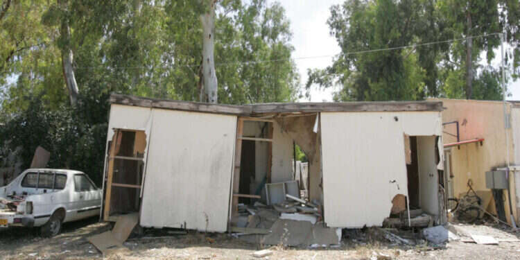 ההיערכות לחזרת תושבים לצפון: אזהרות מחשיפה למפגעי אסבסט