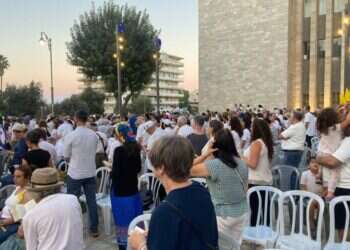 לא להפסיק לפעול. עצרת תפילה לחטופים. צילום: באדיבות צבי זוסמן