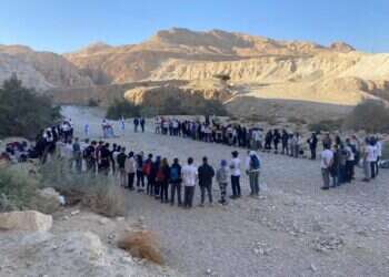 "מכינה קדם־צבאית הפכה לחלק ממסלול החיים, כמו הטיול שאחרי הצבא". חניכי מכינה בטיול. צילום: באדיבות מועצת המכינות הקדם־צבאיות