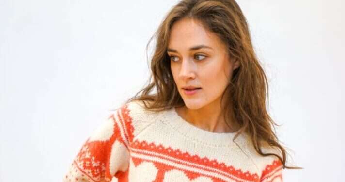 סוודר לבבות 279 שקלים סאאג חם ומחמם: הסוודרים שמככבים בחורף 2025