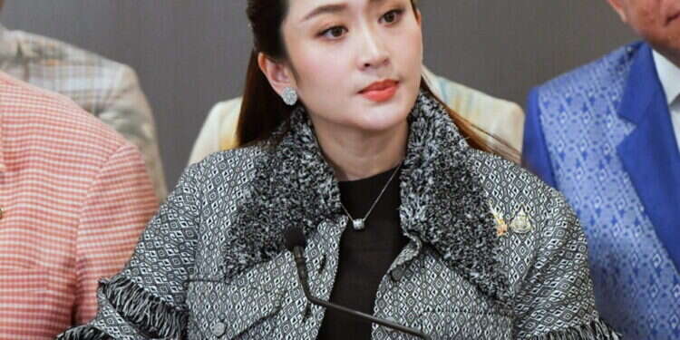 ראש ממשלת תאילנד, פאטנונגטאן צ'ינוואט. צילום: EPA ראש ממשלת תאילנד כמעט נפלה בשיחת הונאה טלפונית