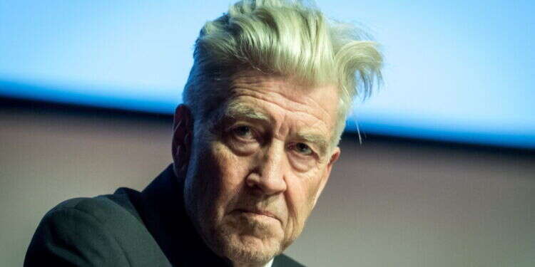 דיוויד לינץ'. צילום: EPA  מתקפה נדירה בטהרן: שני שופטי ביהמ"ש העליון נורו למוות