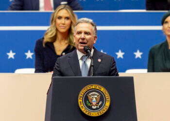 שליח טראמפ למזרח התיכון: ראש ממשלת קטאר "עשה עבודה מדהימה"