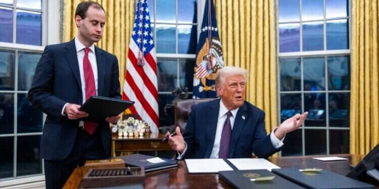 כבר ביום הראשון לכהונת טראמפ: הסנקציות על מתיישבים ביו"ש הוסרו