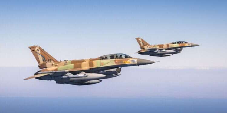 מטוסי חיל האוויר. צילום: דובר צה למנוע התחמשות של חיזבאללה: חיל האוויר תקף בעומק לבנון