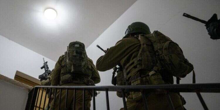 לוחמי צה אחרי הפיגוע: 3 מחבלים חוסלו ביו"ש – לוחם מילואים נפצע קשה