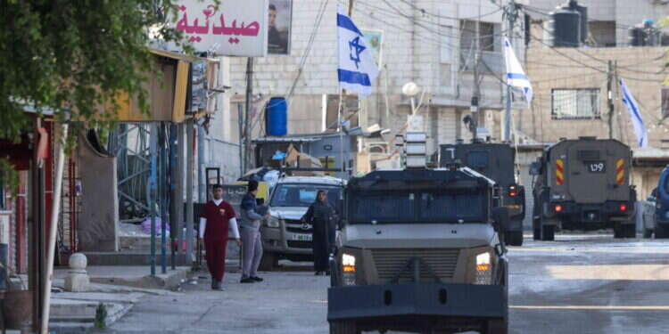 מושל ג'נין: "זה קרה במהירות, מסוקי אפאצ'י בשמיים ורכבים צבאיים בכל מקום"