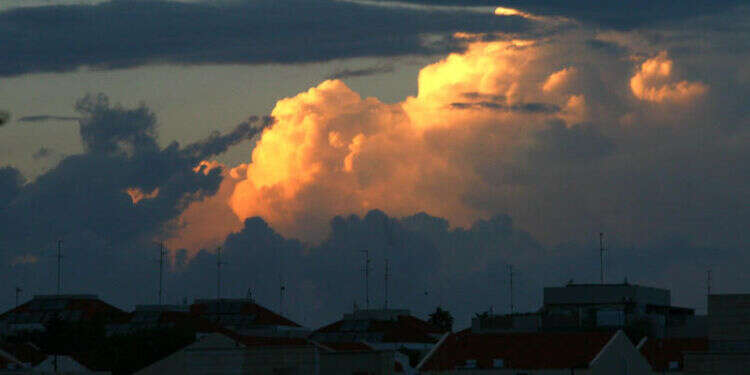 איפה החורף? מעונן – אך ללא גשם: תחזית מזג האוויר