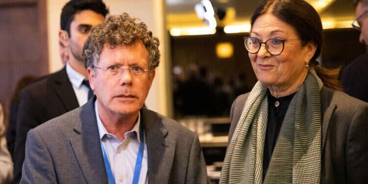 שופטי העליון אסתר חיות ויצחק עמית. צילום: שיר טורם, פלאש 90 הימין מגיע אחרת לגמרי לקראת פרק ב' של המשבר החוקתי