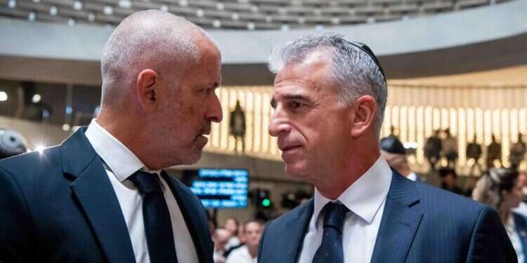 ראשי השב"כ והמוסד יוצאים לקטאר: עליית מדרגה בסיכוי לעסקת חטופים