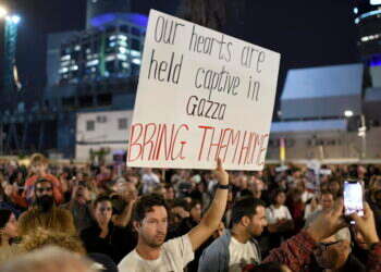 קרובים מתמיד? אין שינוי בעסקה – וגם לא בשתיקת חמאס