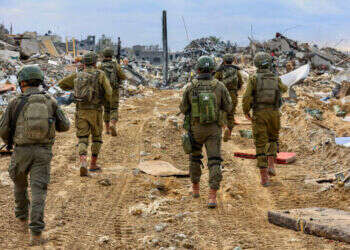 דרושה ועדה שתטלטל את המערכת. חיילים בעזה. צילום: אורן כהן, פלאש 90