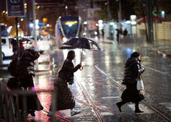 שבת גשומה – עם חשש לשיטפונות והצפות: תחזית מזג האוויר