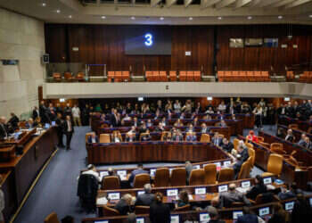 מליאת הכנסת. צילום: נועם מושקוביץ, דוברות הכנסת שלמות הקואליציה לא בסכנה: על המשבר הפוליטי ויישום תוכנית האלופים בעזה