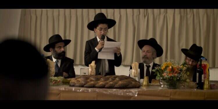 "עשיתי את הסרט מאהבה גדולה לחרדיּות". אדם חתוכה פלד כילד רפאל, מתוך הסרט. צילום: זיו ברקוביץ