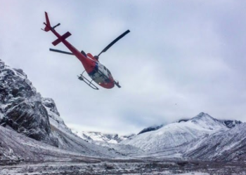 לאחר המחאות: ממשלת נפאל תעצור את טיסות המסוקים לאוורסט