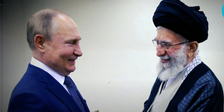 חמינאי ופוטין. צילום מסך מיוטיוב איראן ורוסיה הודיעו: נחתום על הסכם שותפות אסטרטגית