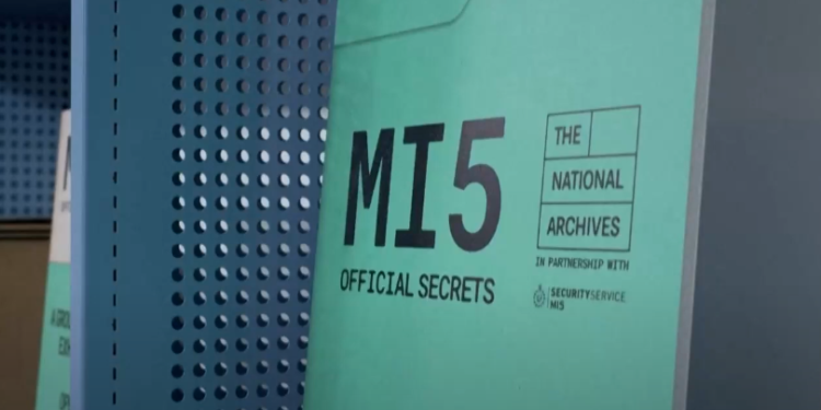 תערוכת MI5. צילום מסך מיוטיוב "MI5 – סודות רשמיים": סוכנות הריגול הבריטית חושפת סודות מהעבר