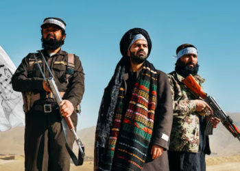 "אינטרסים משותפים": שר החוץ האיראני נחת באפגניסטן