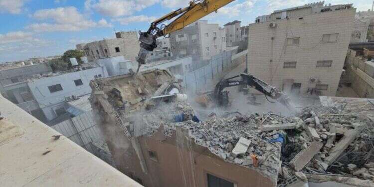 נהרס מבנה לא חוקי של תושב שהסתיר מחבלים ב-7 באוקטובר 