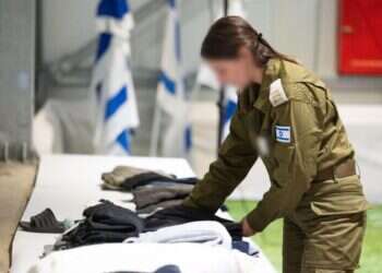 "אנחנו נערכים להכל. כולל קוסמטיקאית שעושה גבות ושפם"