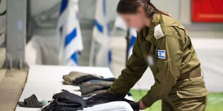 מתחם הקליטה הקדמי לחטופים. צילום: דובר צה "אנחנו נערכים להכל. כולל קוסמטיקאית שעושה גבות ושפם"