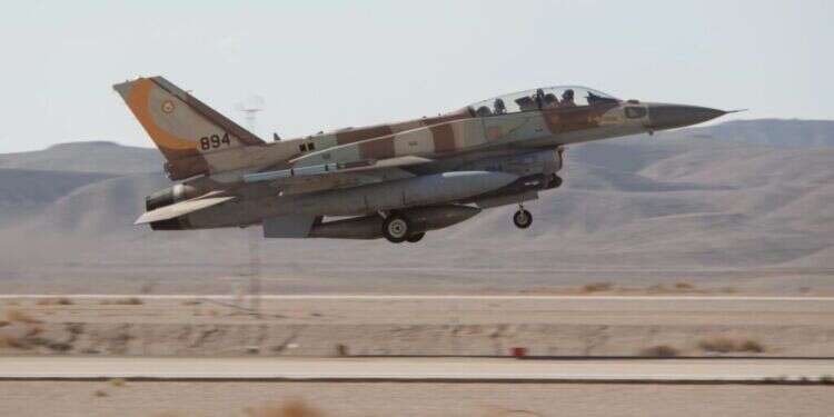 נערכים לתקיפה באיראן? מטוסי חיל האוויר יצוידו ב"חליפות הגנה"