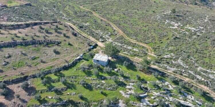 המבנה בגוש עציון. צילום: רגבים אחרי העתירה לבג"ץ: המנהל האזרחי יהרוס את המבנה הלא חוקי בגוש עציון