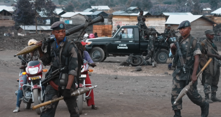 חיילי צבא קונגו בגומה. צילום מסך מיוטיוב