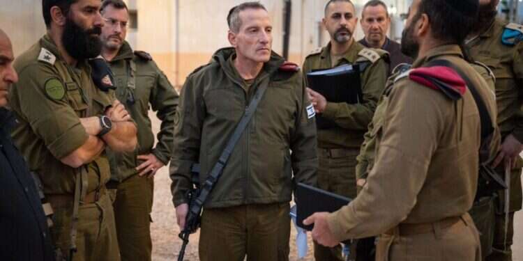 אמיר ברעם. צילום: דובר צה היחסים עם נתניהו, צבע הכומתה והעדה: 4 המועמדים לתפקיד הרמטכ"ל