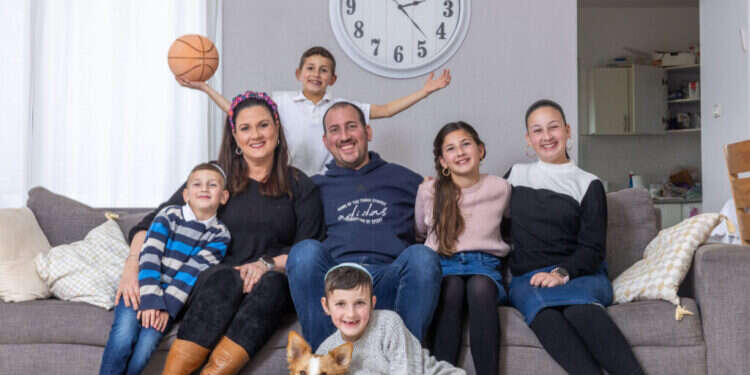 משפחת רוזנפלד, הר־ברכה. צילום: יוסי אלוני
משפחת רוזנפלד, הר־ברכה. צילום: יוסי אלוני