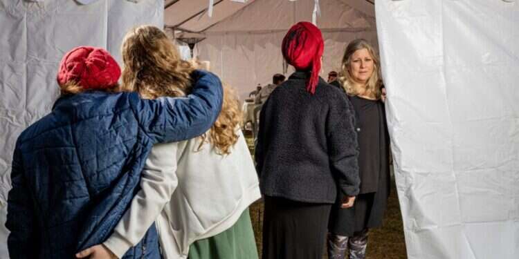 נעמי כהן-אזולאי. צילום: נעמה שטרן "ידעתי שאף אחד לא יכול עלייך, אז איך הם הצליחו, איך?"