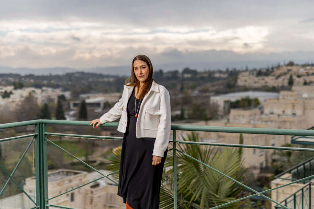 יפעת סלע. צילום: נעמה שטרן יפעת סלע בביתה במודיעין, השבוע. צילום: נעמה שטרן