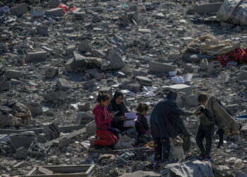 ממראות ההרס בעזה. צילום: EPA ממראות ההרס בעזה צילום: EPA