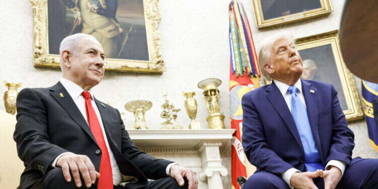 טראמפ ונתניהו במסיבת העיתונאים בבית הלבן, ביום שלישי. צילום: EPA