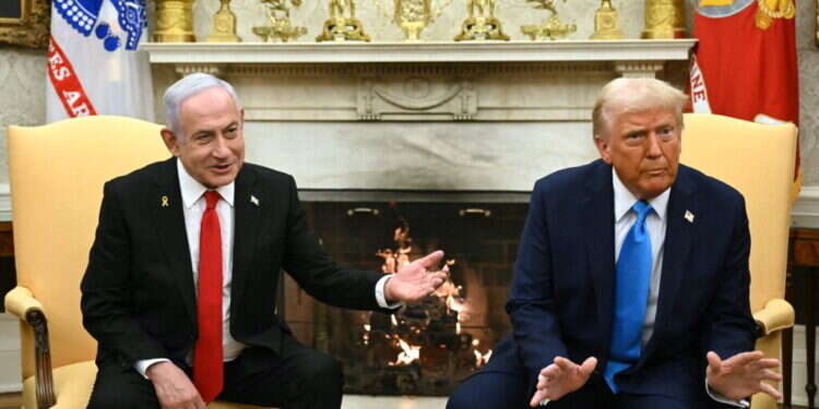 טראמפ ונתניהו במסיבת העיתונאים בבית הלבן, ביום שלישי. צילום: EPA טראמפ ונתניהו במסיבת העיתונאים בבית הלבן, ביום שלישי. צילום: EPA