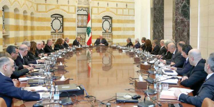 ממשלת לבנון החדשה מתכנסת לישיבתה הראשונה. צילום: AFP ממשלת לבנון החדשה מתכנסת לישיבתה הראשונה, השבוע. צילום: AFP