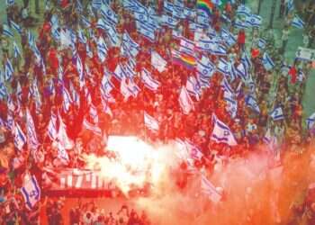 הפגנה בתל־אביב נגד הרפורמה המשפטית, ספטמבר 2023. צילום: אבשלום ששוני, פלאש 90