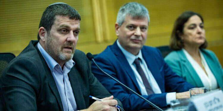 לקחי האמברגו מביידן: "להיות מוכנים לממשל שלא רואה בישראל נכס"