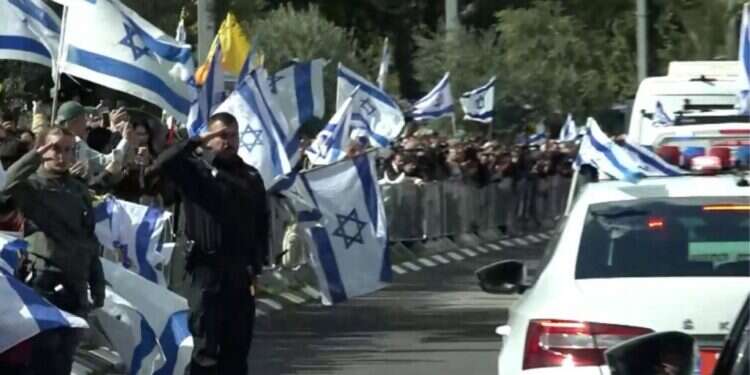 זוהתה גופתו של עודד ליפשיץ, זיהוי החללים נמשך