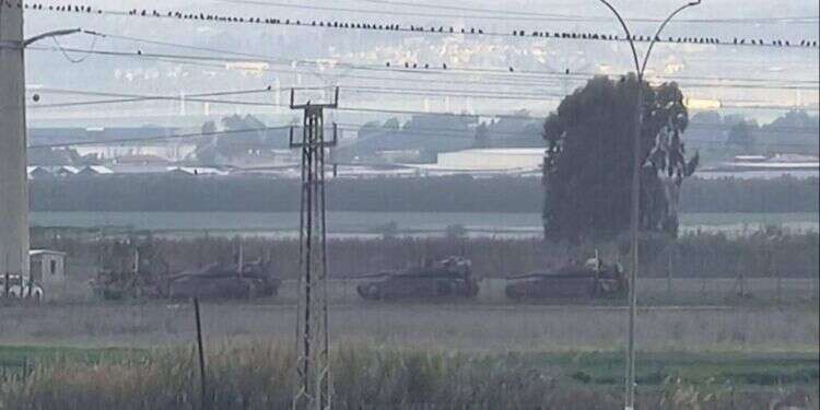 לראשונה מאז חומת מגן: טנקים נכנסו ליהודה ושומרון